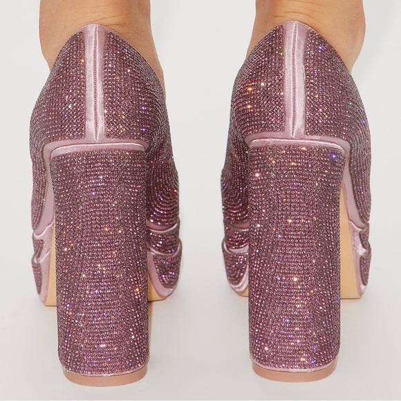 #35 NWT Rose Rhinestoned Block Heel Platform Pumps - Size 8.5 - Picture 4 of 4